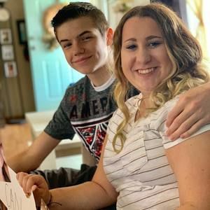 Meet your Posher, Madyson